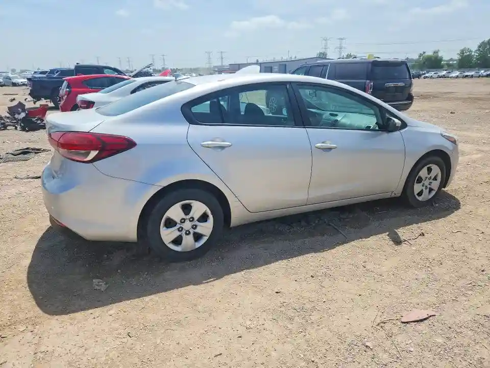 3KPFK4A72HE066799 2017 KIA FORTE-2