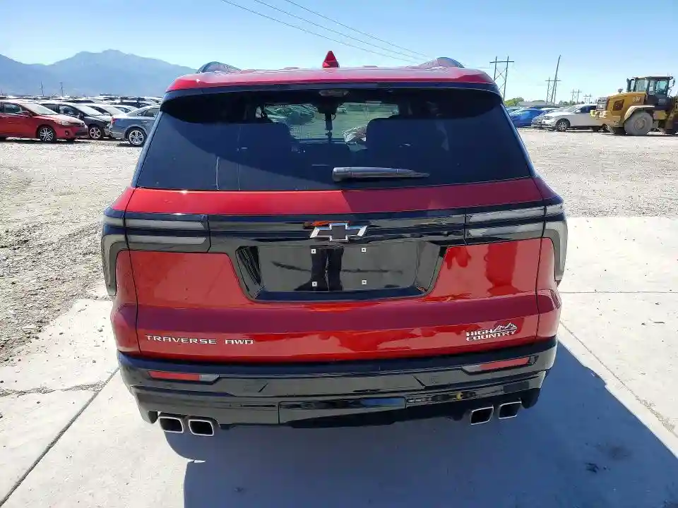 1GNEVKKS3TJ108040 2026 CHEVROLET TRAVERSE-5