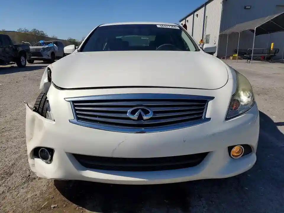 JN1CV6AP3FM501854 2015 INFINITI Q40-4