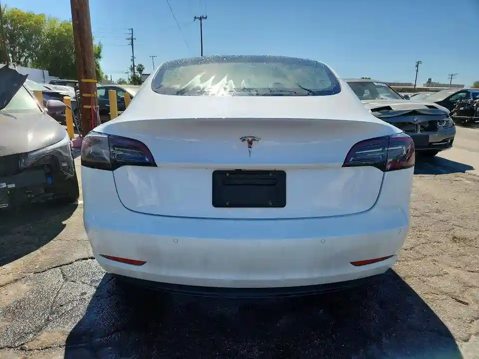 5YJ3E1EA2NF371286 2022 TESLA MODEL 3-5