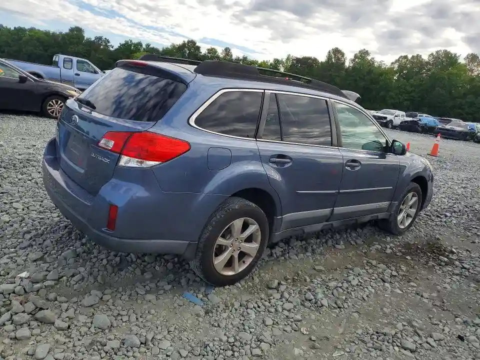 4S4BRCGC0D3252931 2013 SUBARU OUTBACK-2