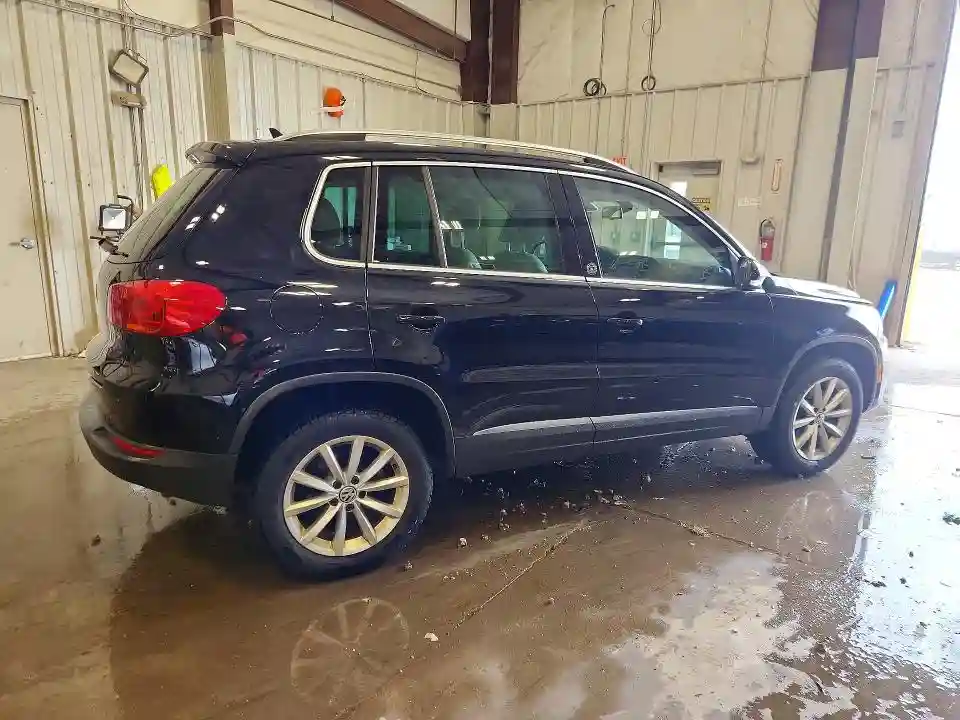 WVGRV7AX1HW508477 2017 VOLKSWAGEN TIGUAN-2