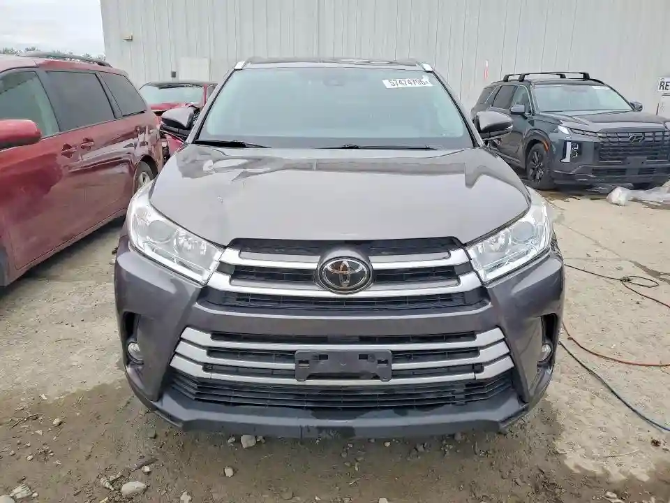 5TDJZRFH2HS456991 2017 TOYOTA HIGHLANDER-4