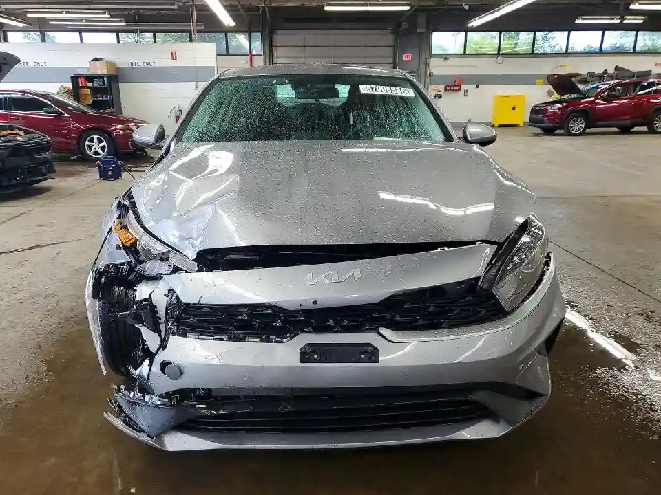 3KPF24AD7RE795047 2024 KIA FORTE LXS-4