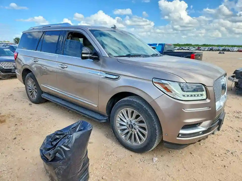 5LMJJ2MT0JEL00281 2018 LINCOLN NAVIGATOR-3