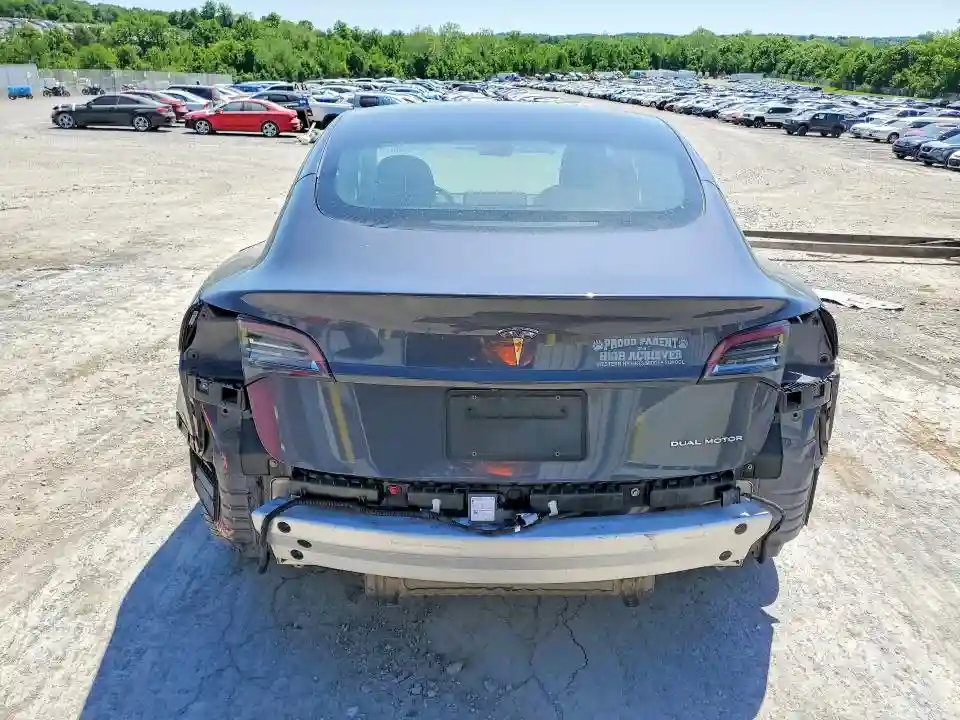 5YJ3E1EB5NF185136 2022 TESLA MODEL 3-5