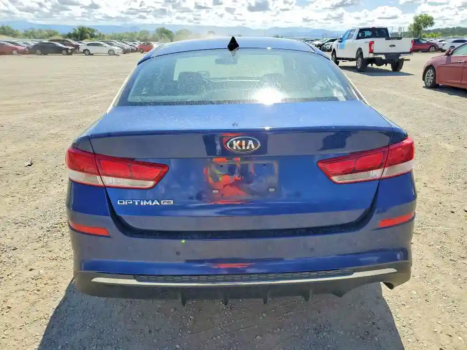 5XXGT4L32KG363176 2019 KIA OPTIMA-5