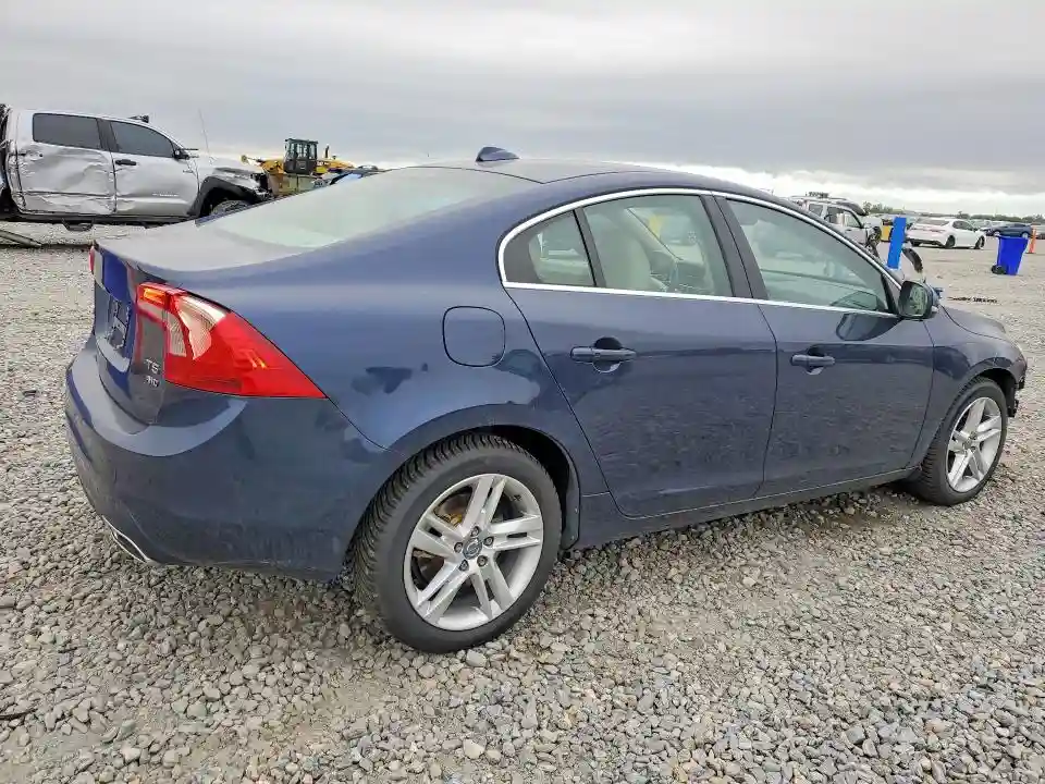 YV1612TM9F1358650 2015 VOLVO S60-2