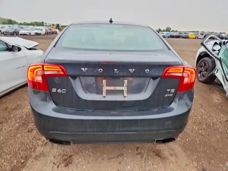 YV1612TK9F2356423 2015 VOLVO S60-5