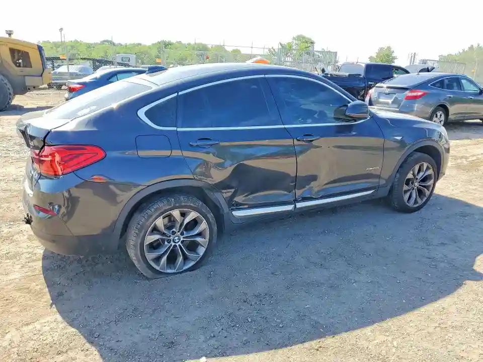 5UXXW3C51J0T80942 2018 BMW X4-2