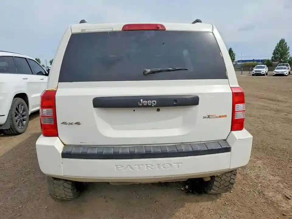 1J4NF2GB3AD539613 2010 JEEP PATRIOT-5