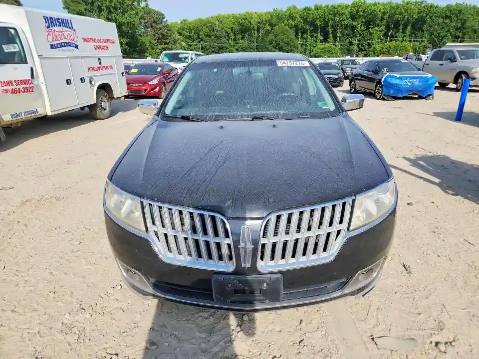 3LNHL2GC6BR772913 2011 LINCOLN MKZ-4