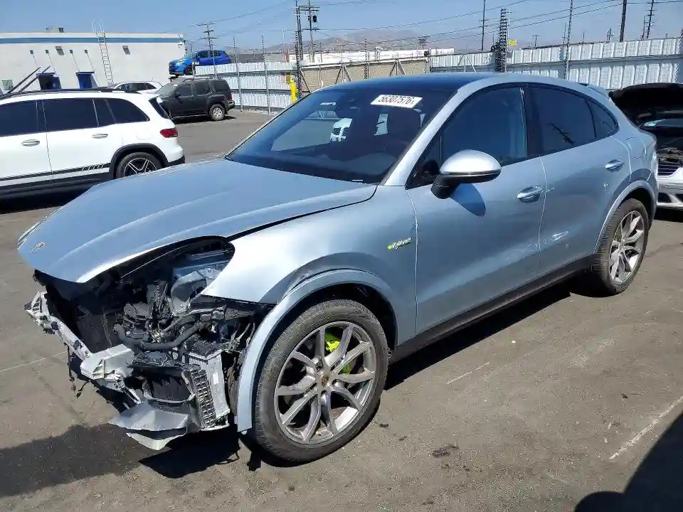 WP1BE2AY8NDA51058 2022 PORSCHE CAYENNE-0