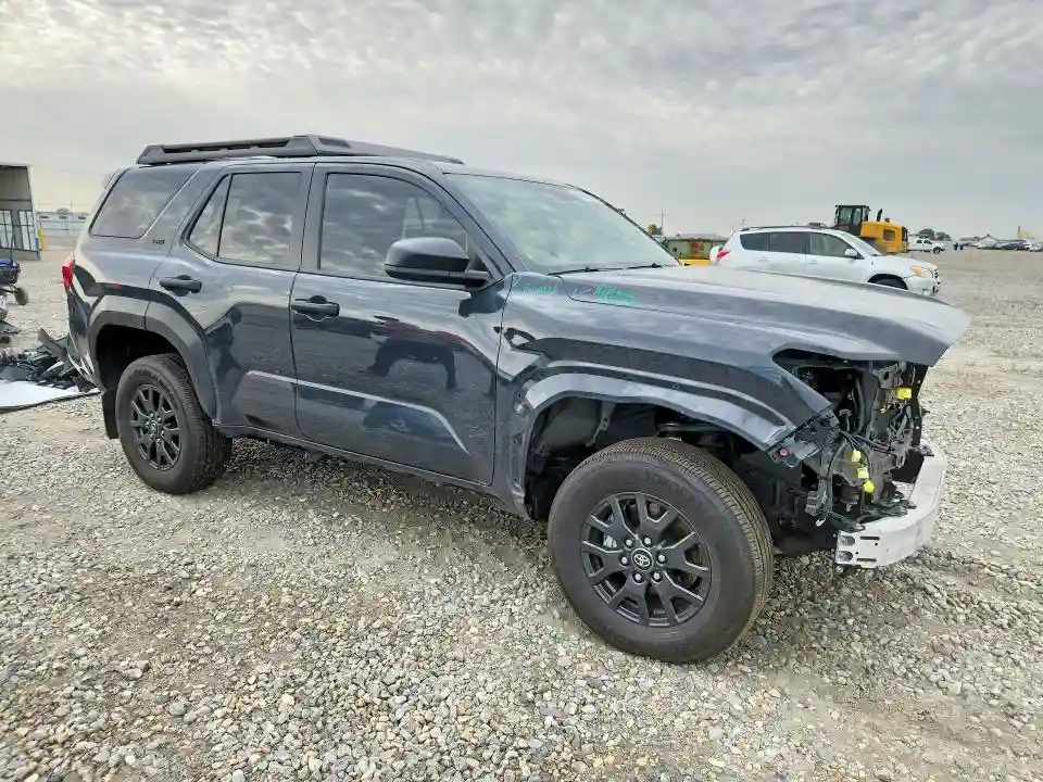 JTEVA5BR4S5042118 2025 TOYOTA 4RUNNER-3