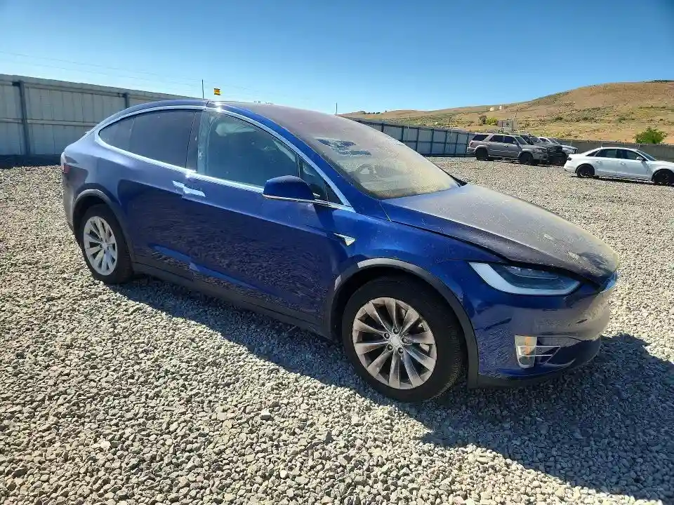5YJXCAE21LF238211 2020 TESLA MODEL X-3