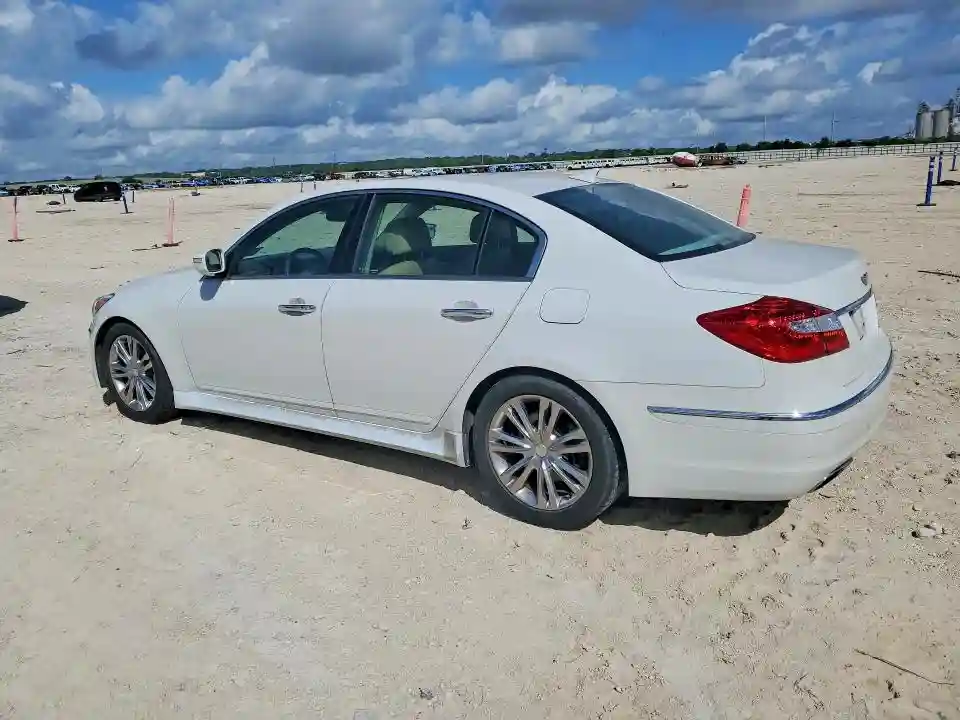 KMHGC4DD3DU229342 2013 HYUNDAI GENESIS-1