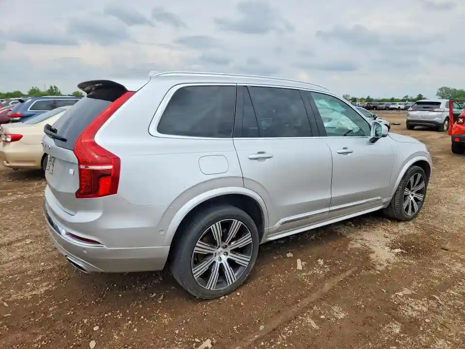 YV4BR00L5M1703230 2021 VOLVO XC90-2