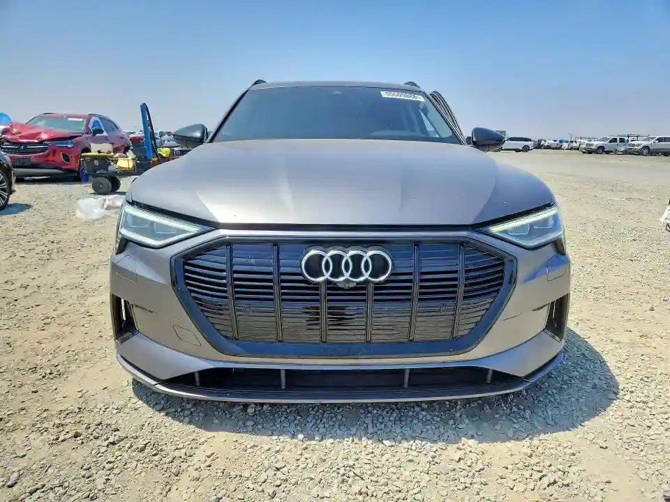 WA1AAAGE6MB024641 2021 AUDI E-TRON-4