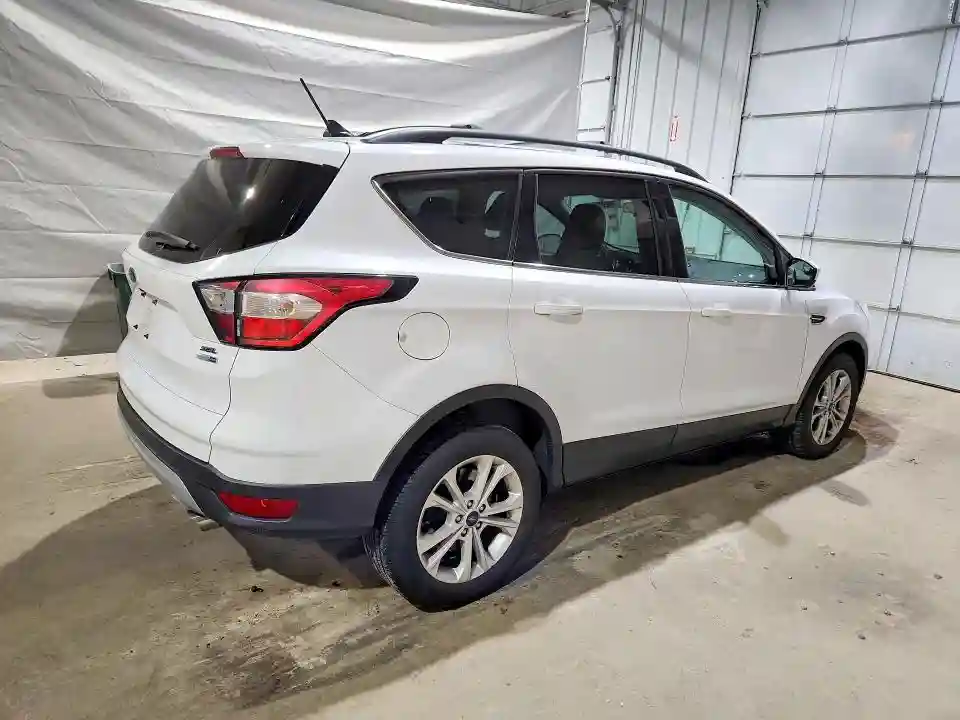 1FMCU9HDXJUB34596 2018 FORD ESCAPE-2
