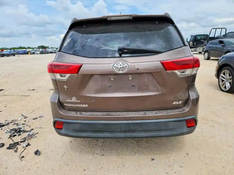 5TDKZRFH7HS226982 2017 TOYOTA HIGHLANDER-5