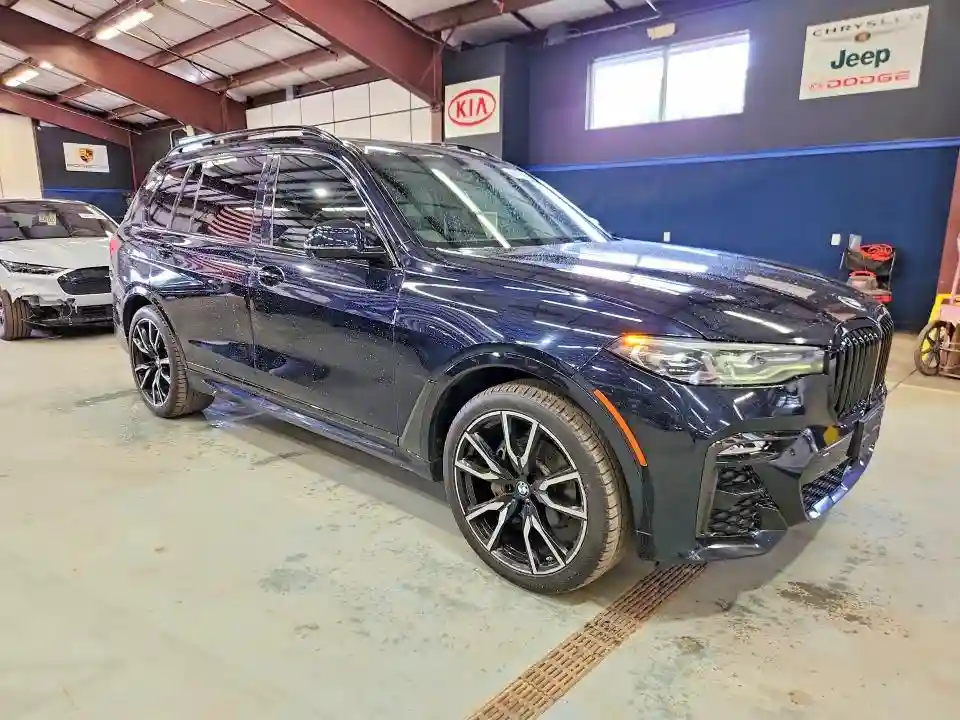 5UXCW2C50KLB43760 2019 BMW X7-3