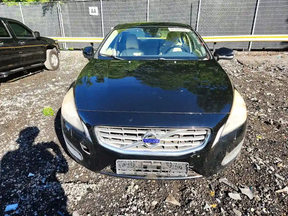 YV1612FH3D2209267 2013 VOLVO S60-4