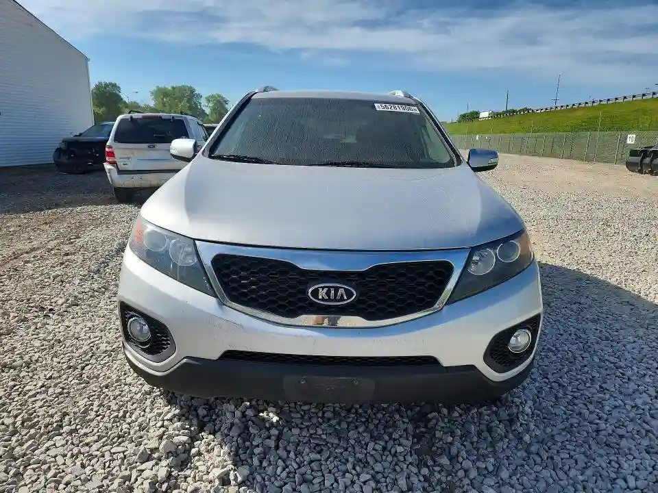 5XYKTDA6XCG219301 2012 KIA SORENTO-4