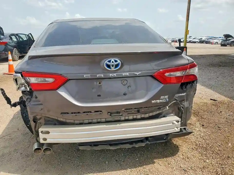 4T1B21HK9JU009123 2018 TOYOTA CAMRY SOLA-5