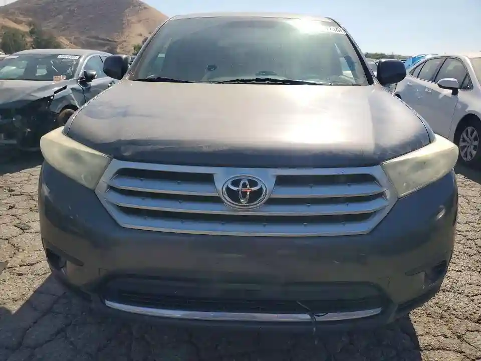 5TDZA3EH3DS032304 2013 TOYOTA HIGHLANDER-4