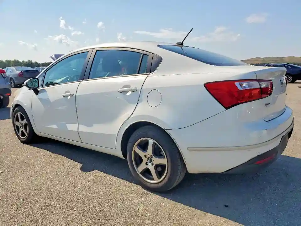 KNADM4A32F6443193 2015 KIA RIO-1