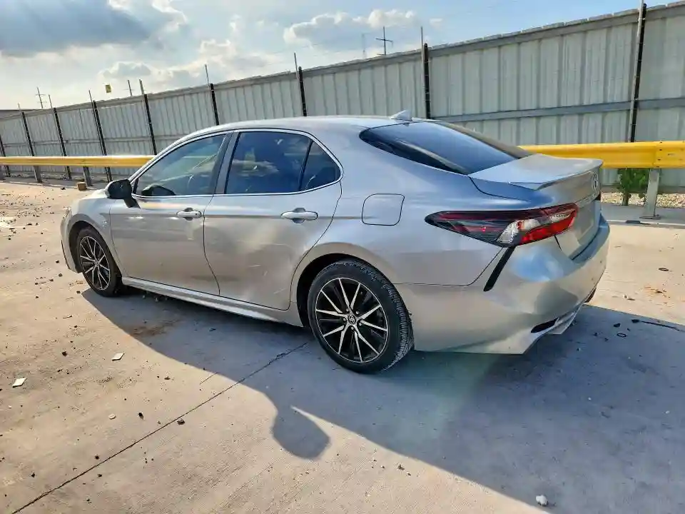 4T1G11AK5MU452988 2021 TOYOTA CAMRY-1