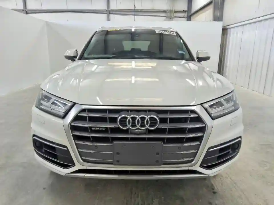 WA1CNAFY8J2070217 2018 AUDI Q5-4