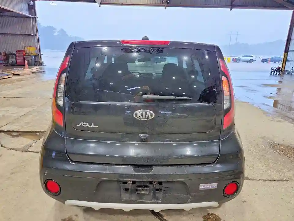 KNDJP3A55J7602994 2018 KIA SOUL-5