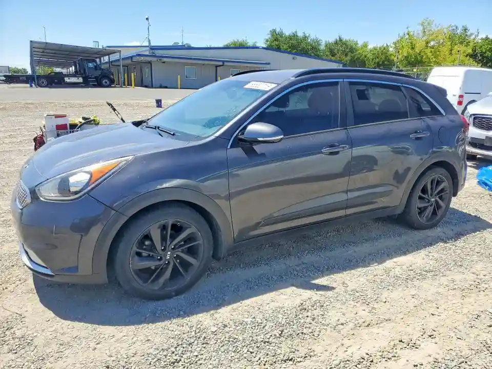 KNDCC3LC6J5149562 2018 KIA NIRO-0
