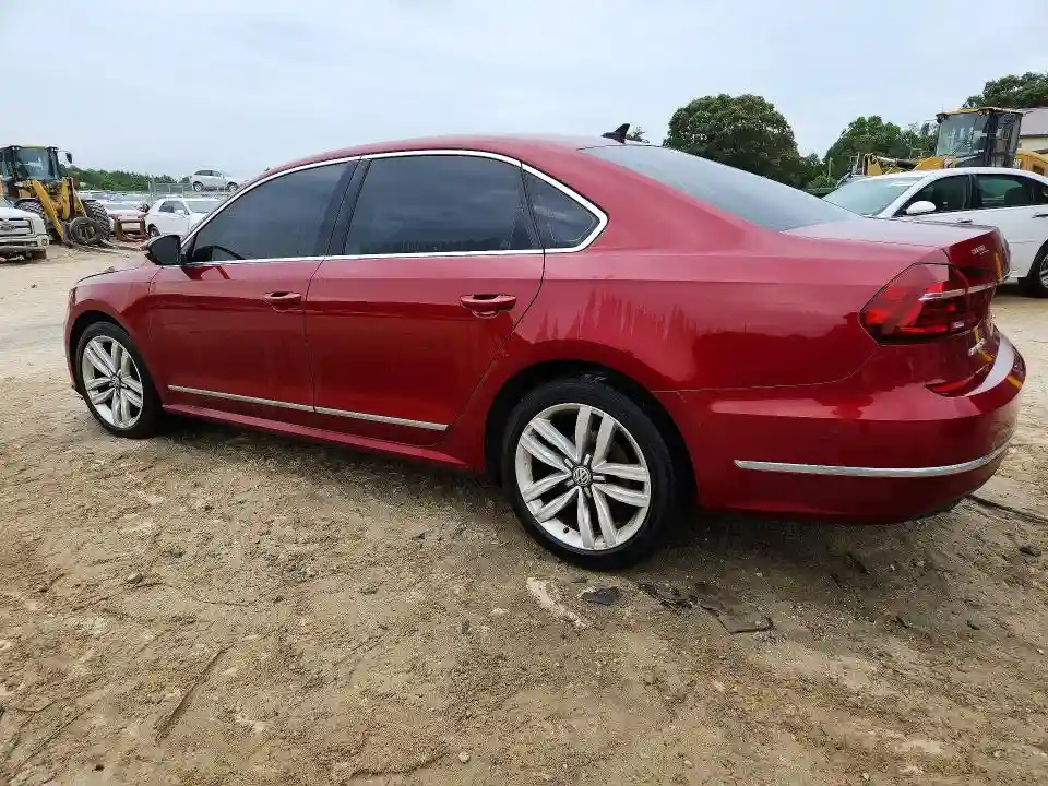 1VWCT7A33HC049576 2017 VOLKSWAGEN PASSAT-1