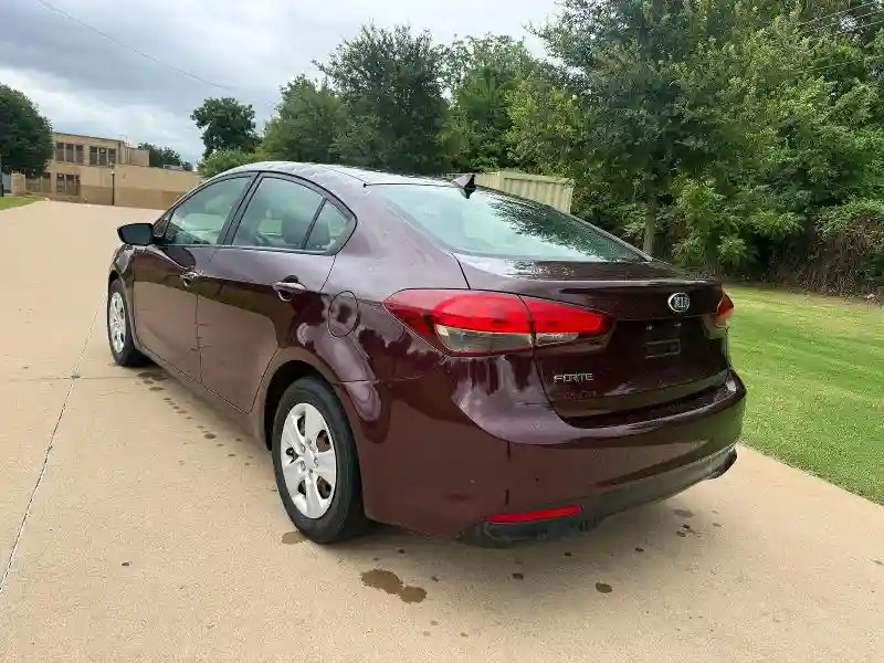 3KPFK4A75HE097190 2017 KIA FORTE-2
