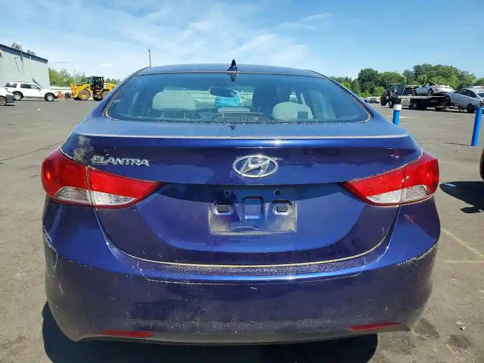 5NPDH4AE2DH452794 2013 HYUNDAI ELANTRA-5