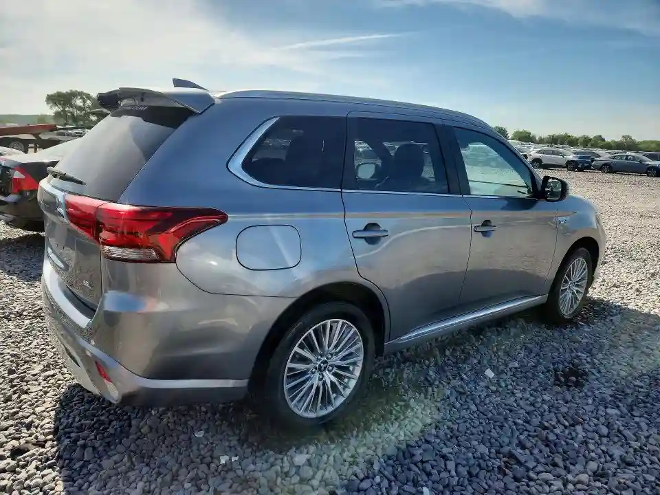 JA4J2VA79NZ035723 2022 MITSUBISHI OUTLANDER-2