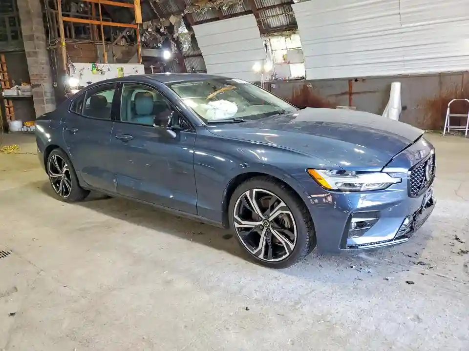 7JRL12TW0PG254977 2023 VOLVO S60 PLUS-3