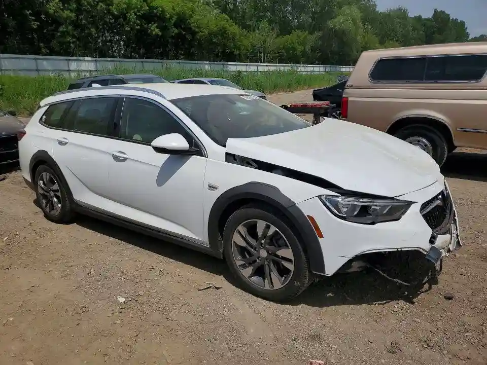 W04GT8SX2K1028775 2019 BUICK REGAL-3
