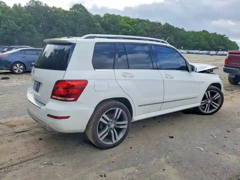 WDCGG5HB8FG402811 2015 MERCEDES-BENZ GLK-CLASS-2
