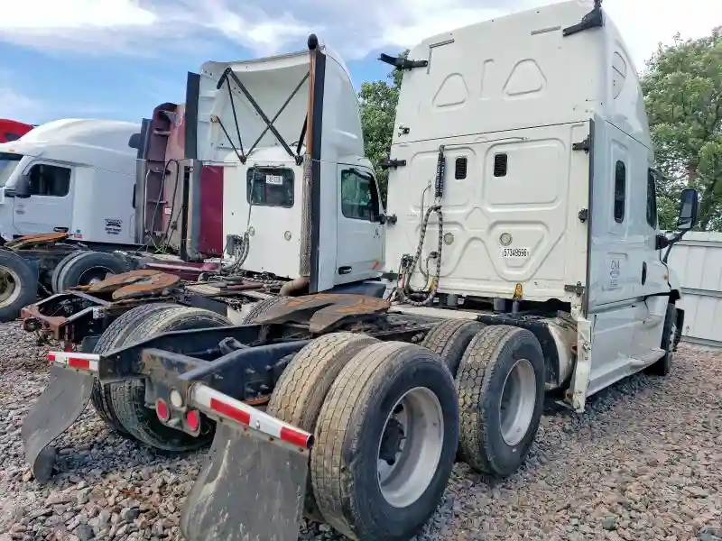 1FUJGLBG4FLGL1283 2015 FREIGHTLINER ALL OTHER-3