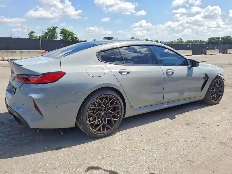 WBSGV0C01RCN06081 2024 BMW M8-2