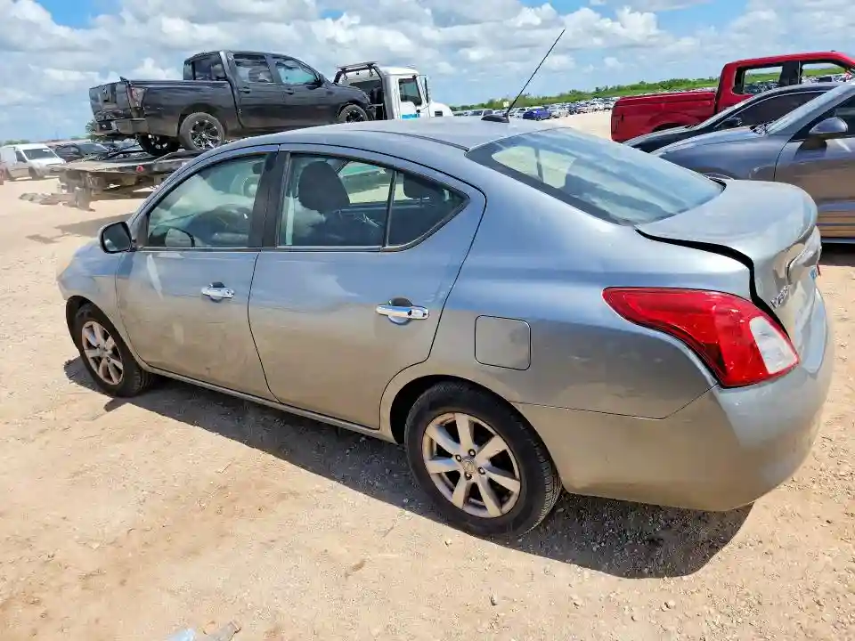 3N1CN7AP4CL826833 2012 NISSAN VERSA-1