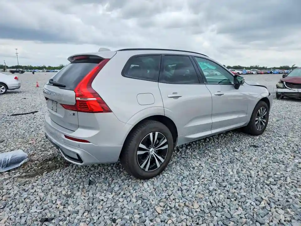 YV4M12RJ3S1111920 2025 VOLVO XC60-2