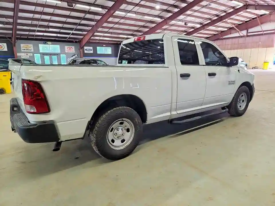 1C6RR6FG8HS556424 2017 RAM 1500-2