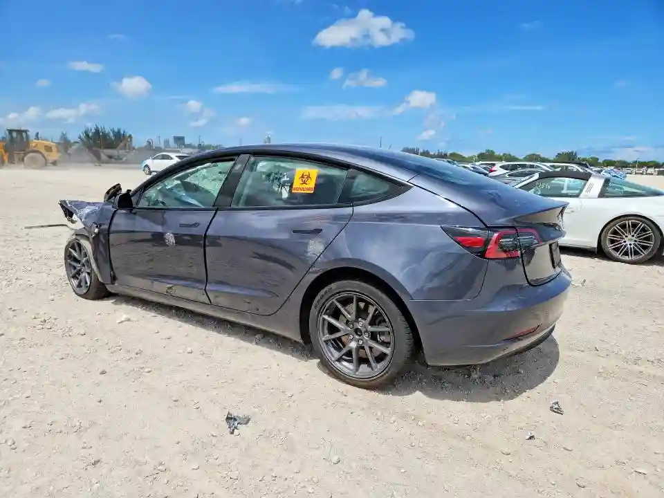 5YJ3E1EA6PF648783 2023 TESLA MODEL 3-1