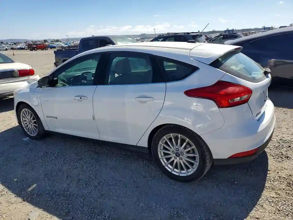 1FADP3R49HL224520 2017 FORD FOCUS-1