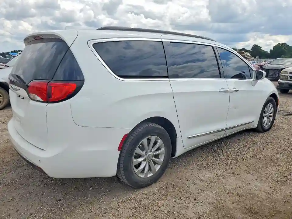 2C4RC1BG5HR739302 2017 CHRYSLER PACIFICA-2