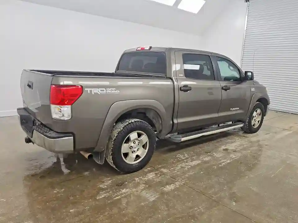5TFEY5F12BX108738 2011 TOYOTA TUNDRA-2